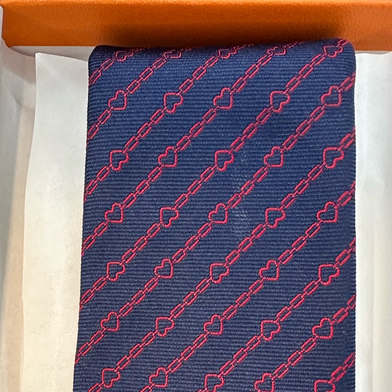 全新未使用 愛馬仕Hermes 領帶 深藍愛心圖騰-4
