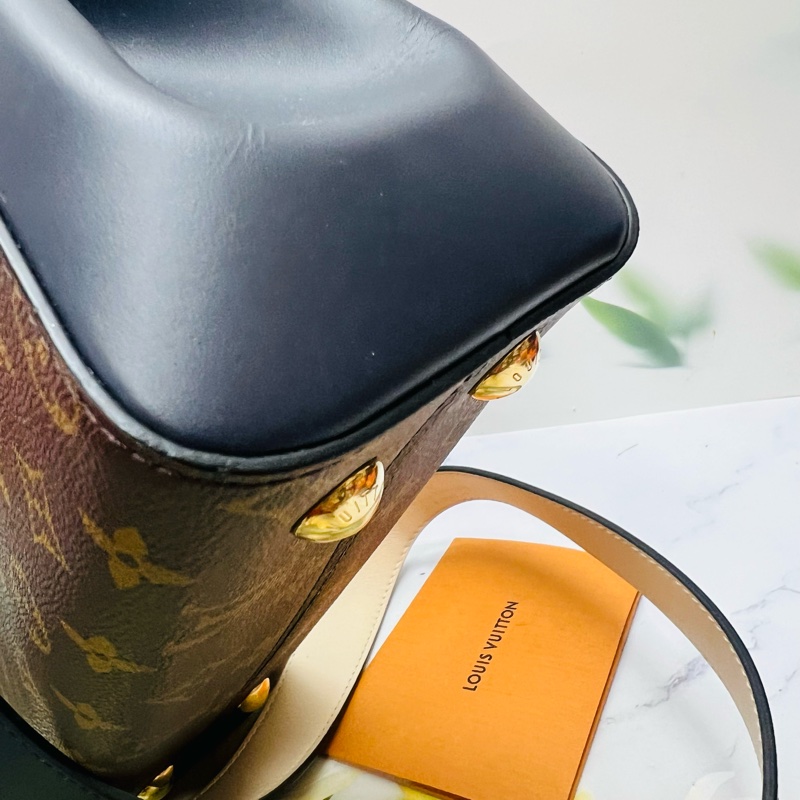 lv翻蓋包-7