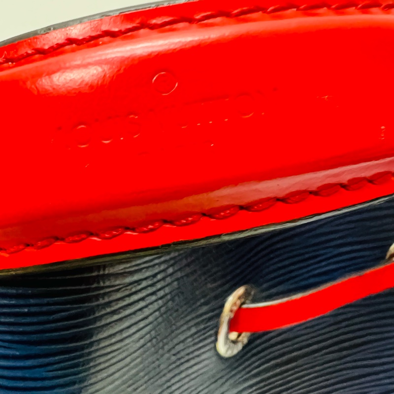 lv水波紋水桶包-18