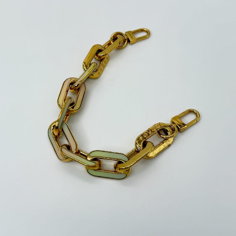 LV M22993 COUSSIN BB 水彩漸變 珐瑯釦鏈條-12