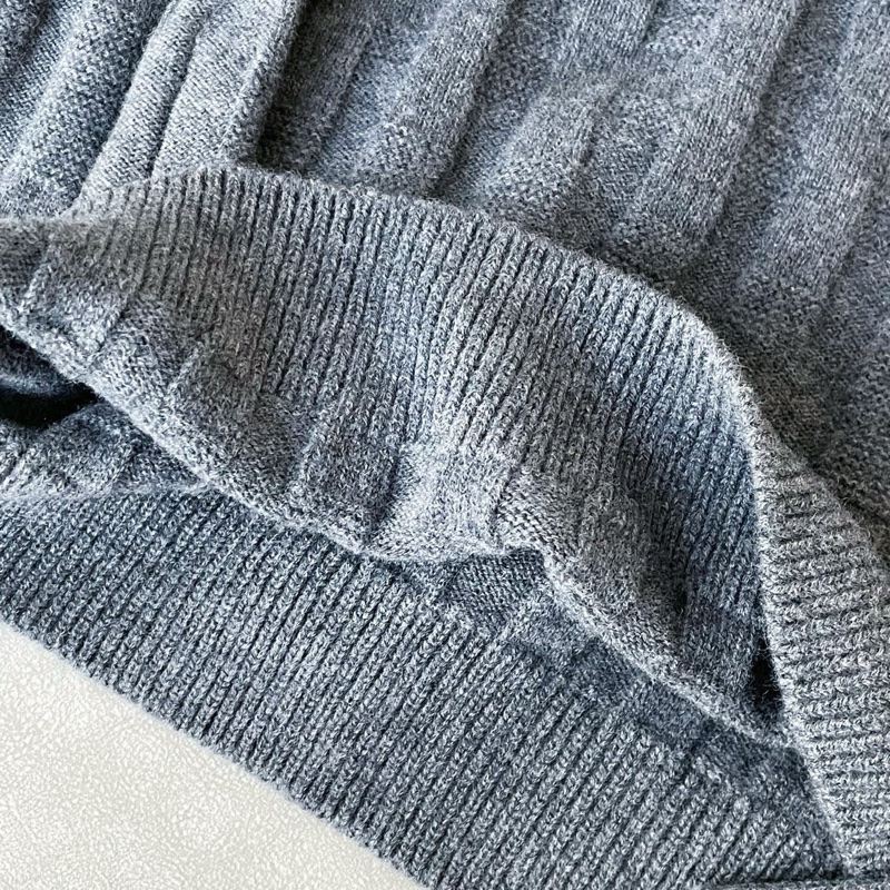 全新 Hermes 灰色暗紋H毛衣34碼-4