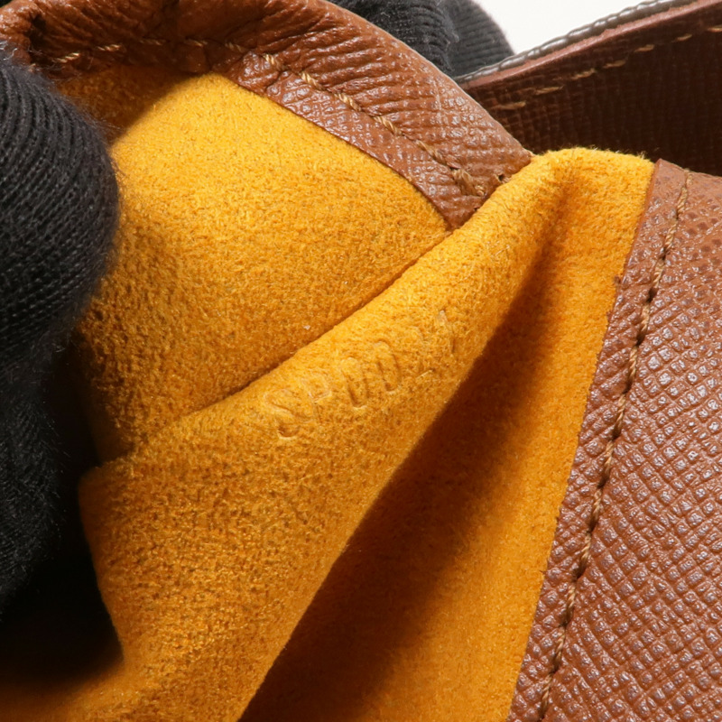 LOUIS VUITTON Monogram Musette Tango Short金扣肩背袋-6