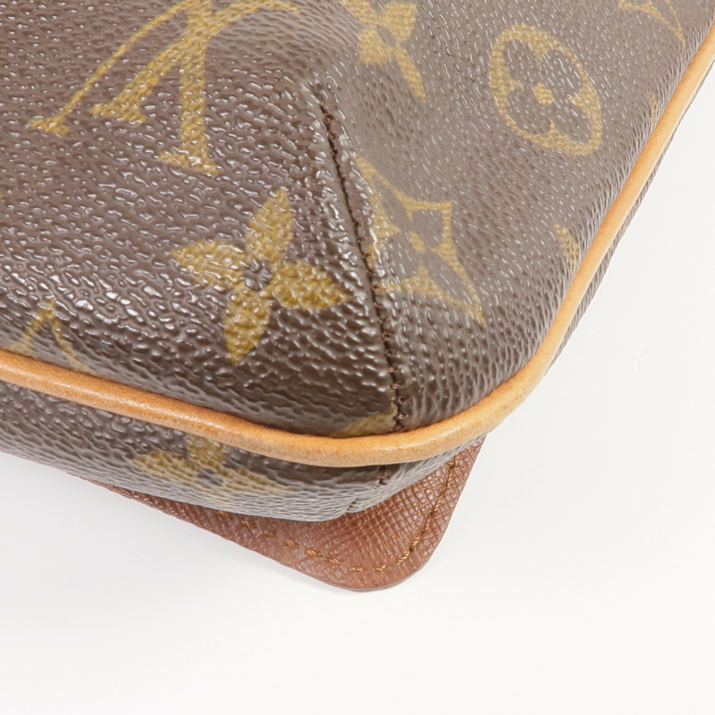 LOUIS VUITTON Monogram Musette Tango Short金扣肩背袋-11