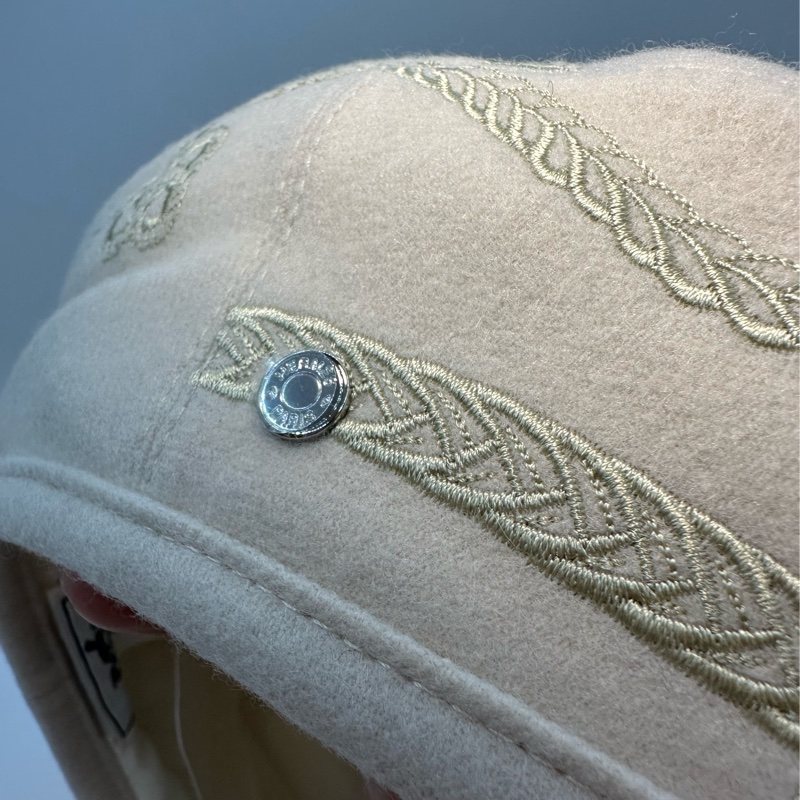 全新未使用 愛馬仕Hermes 象牙白刺繡貝雷帽-3