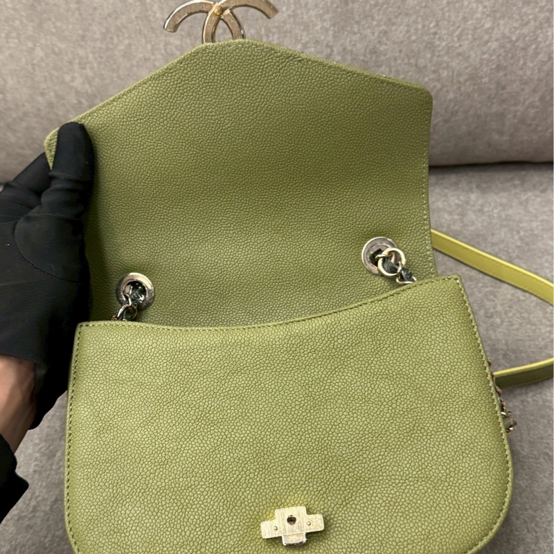 香奈兒抹茶綠郵差包-6