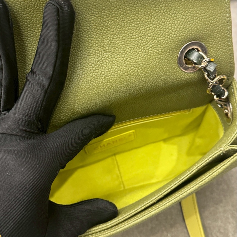 香奈兒抹茶綠郵差包-7