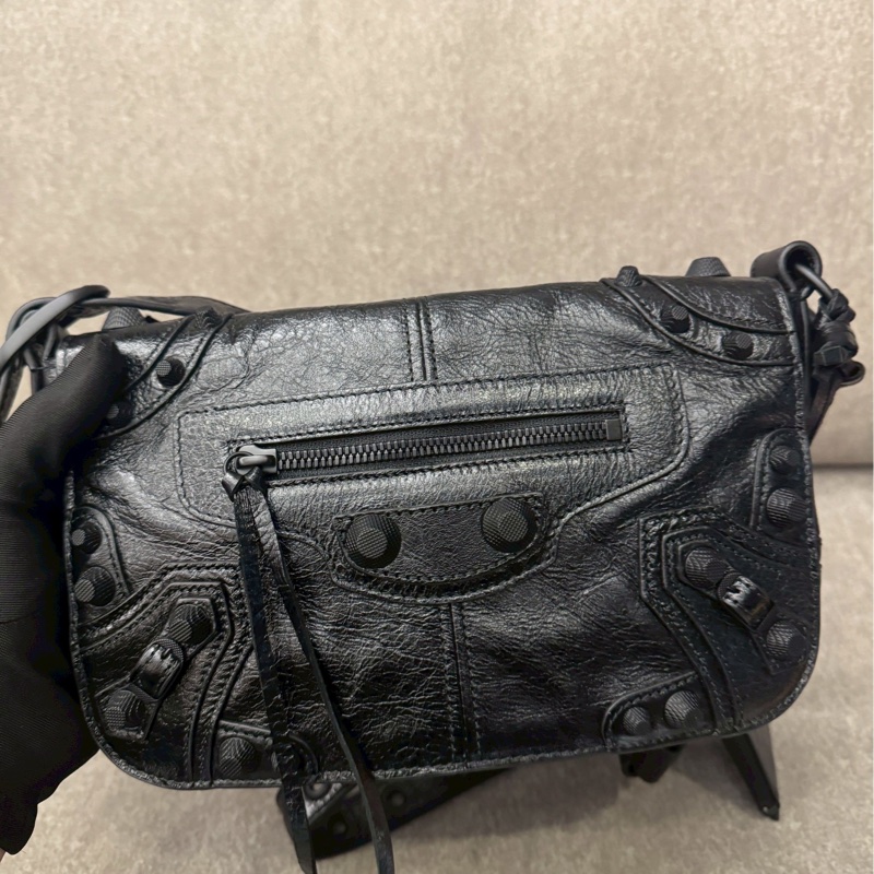 巴黎世家黑色機車包-1