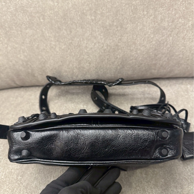 巴黎世家黑色機車包-2