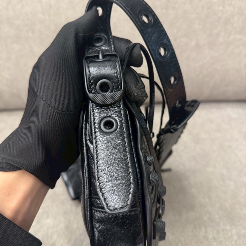 巴黎世家黑色機車包-3