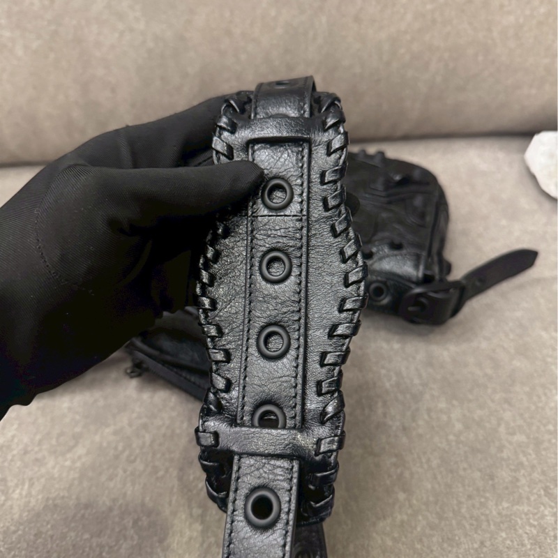 巴黎世家黑色機車包-6