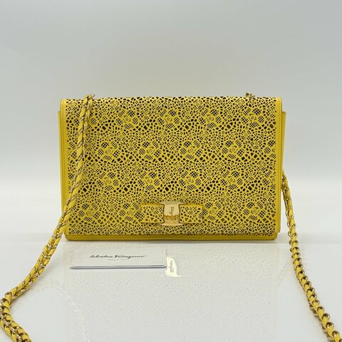 Ferragamo 雕花牛皮 鏈條包