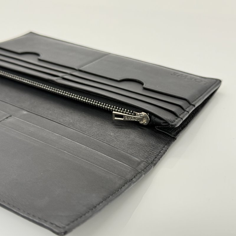 LOEWE 深藍色 牛皮壓花長夾-7