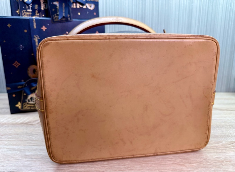 LV M42224 noe 經典老花字紋大水桶包肩背包-11