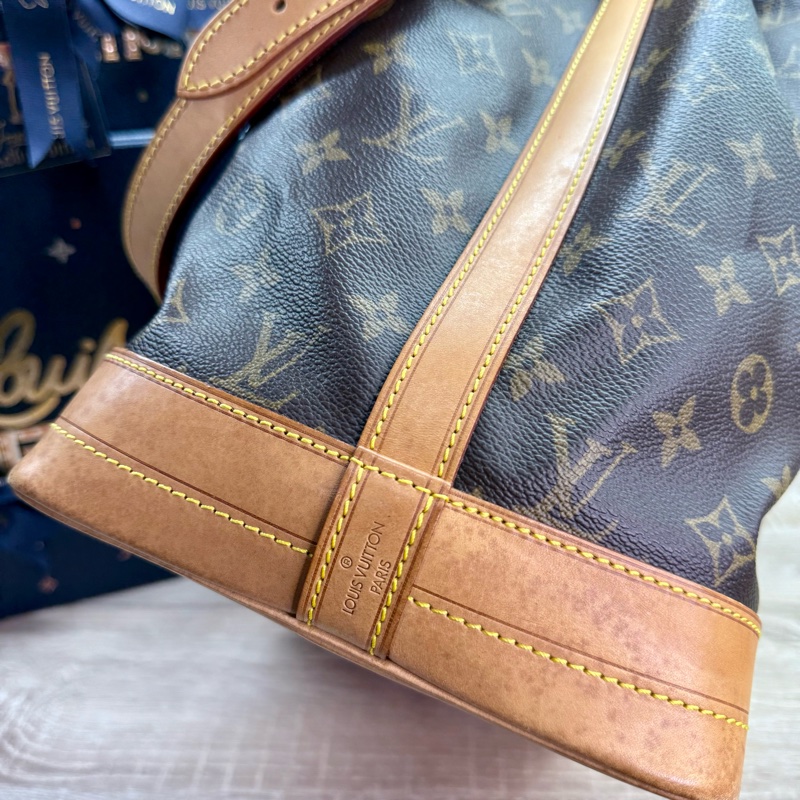 LV M42224 noe 經典老花字紋大水桶包肩背包-20