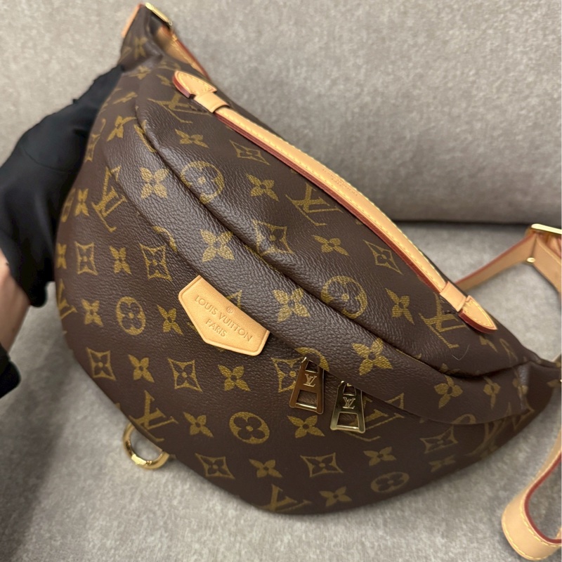 LV老花絕版腰包-1