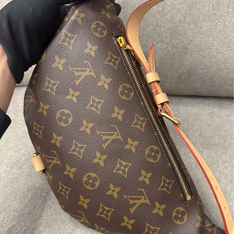 LV老花絕版腰包-2