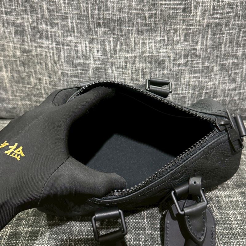 LV KEEPALL25壓紋-5