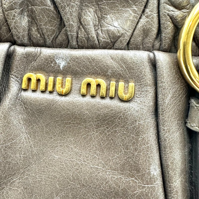 【美收精品】Miu Miu 咖色手提包 C-30【隔月月中將轉賣至日本 上架期限30天】-6