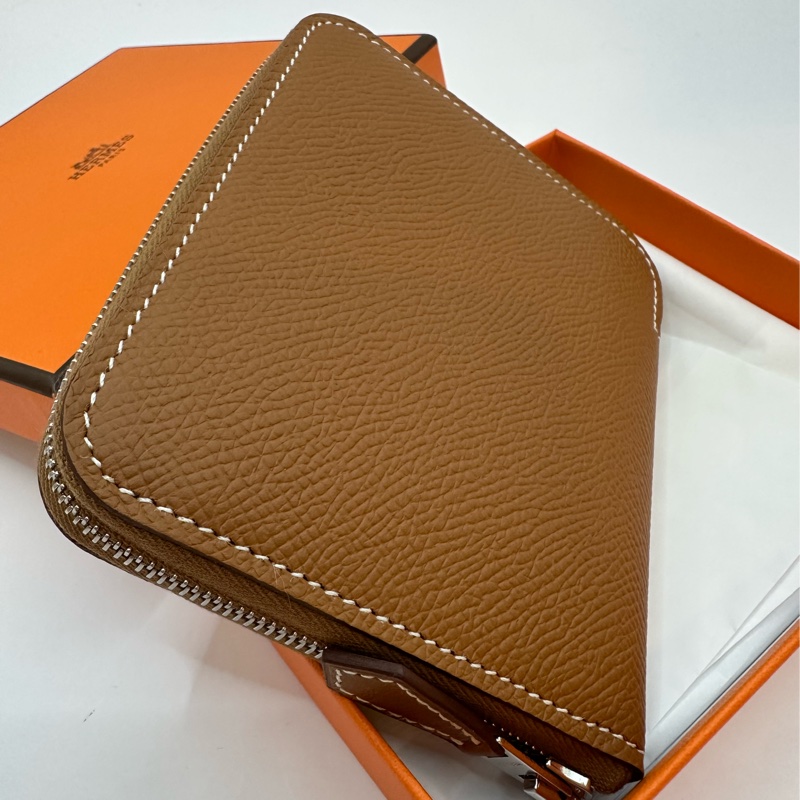 全新未使用 愛馬仕Hermes 金棕色絲巾短夾-1