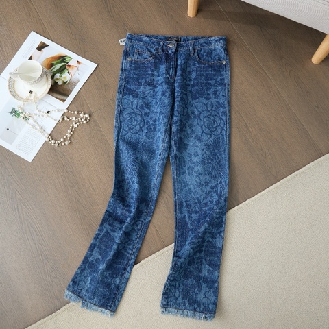 ❤️ CHANEL 山茶花圖案 好版型 牛仔褲