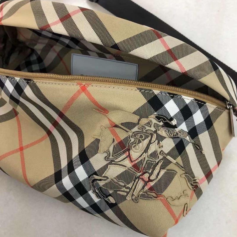 Burberry sand belt bag-1