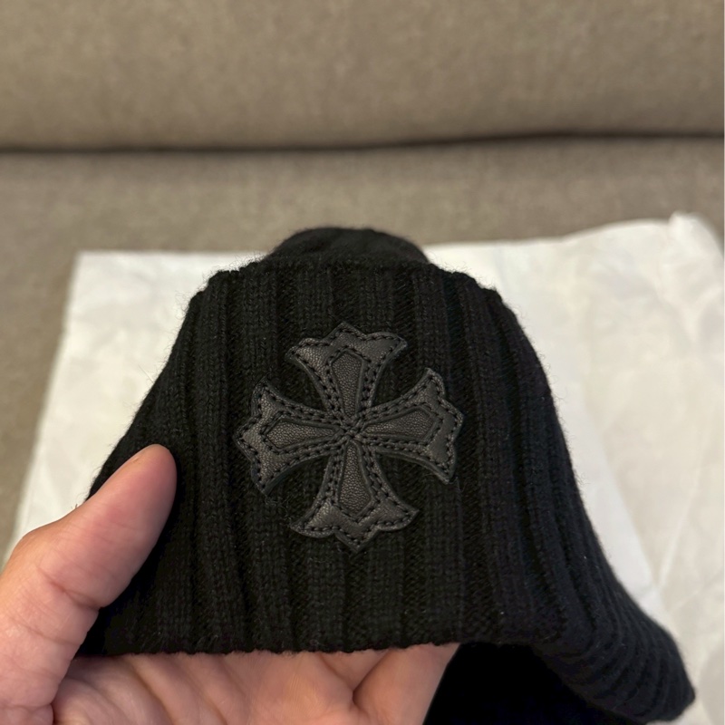 克羅心黑色貼皮毛帽-2