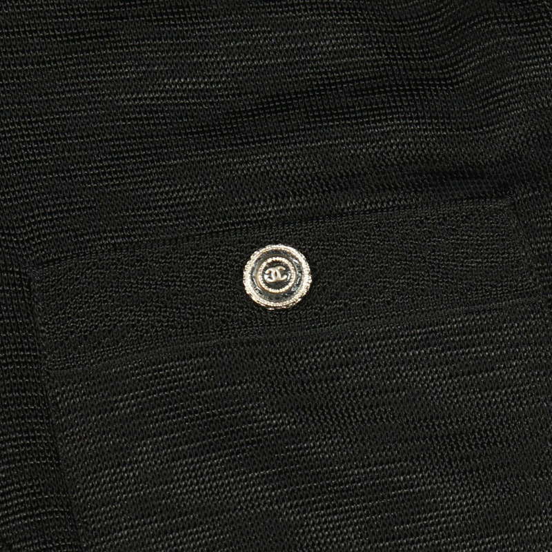 香奈兒 COCO 標誌紐扣開襟衫上衣 #38 P70410K10054 黏膠纖維黑色二手女款-6