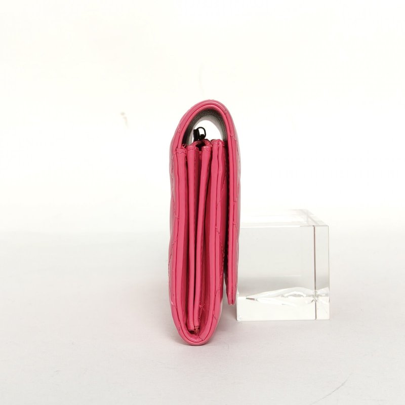 CHANEL 粉色牛皮19開銀扣錢包肩背包-1