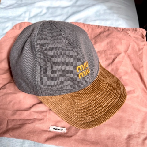 全新正品 Miu miu 雙色燈芯絨 x 棉質棒球帽 S號灰色
