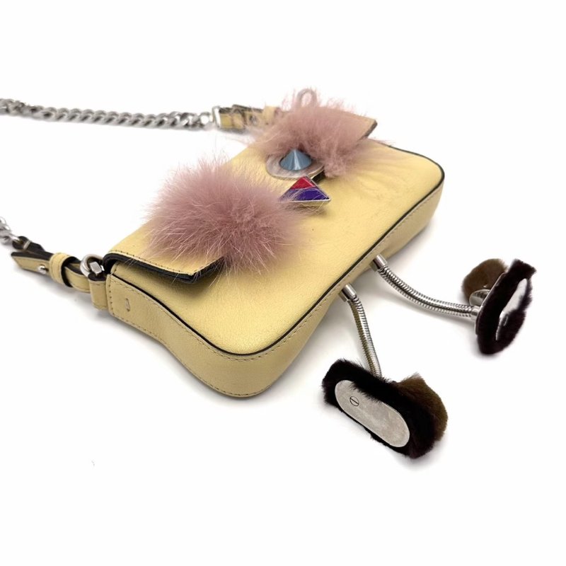 FENDI 黃色mini手提斜背小雞包 16*10*3 98新配件塵袋-2