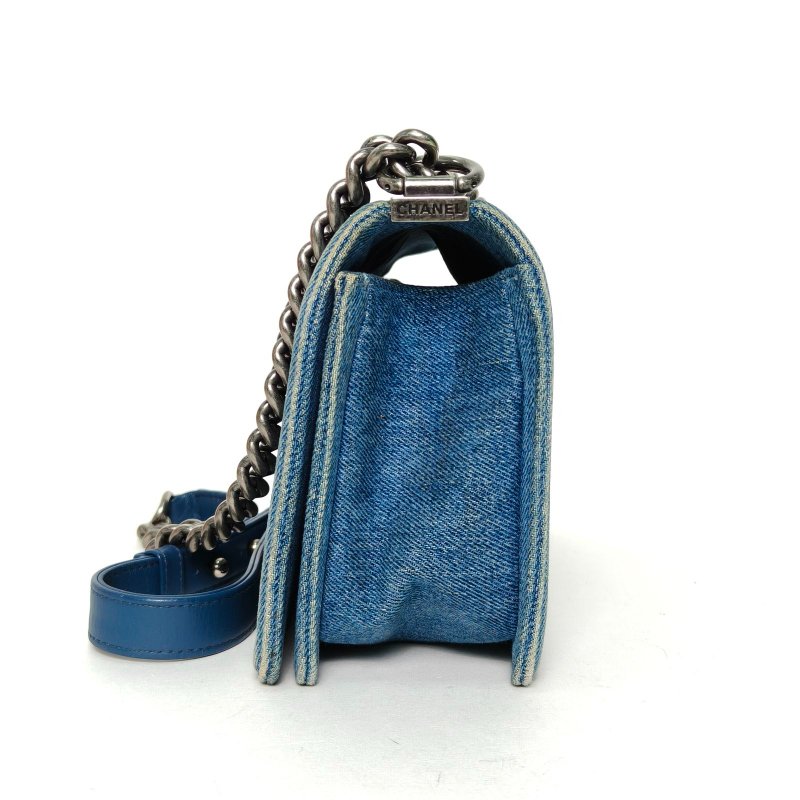 CHANEL Leboy中號25牛仔藍牛仔17開銀扣肩背包-1