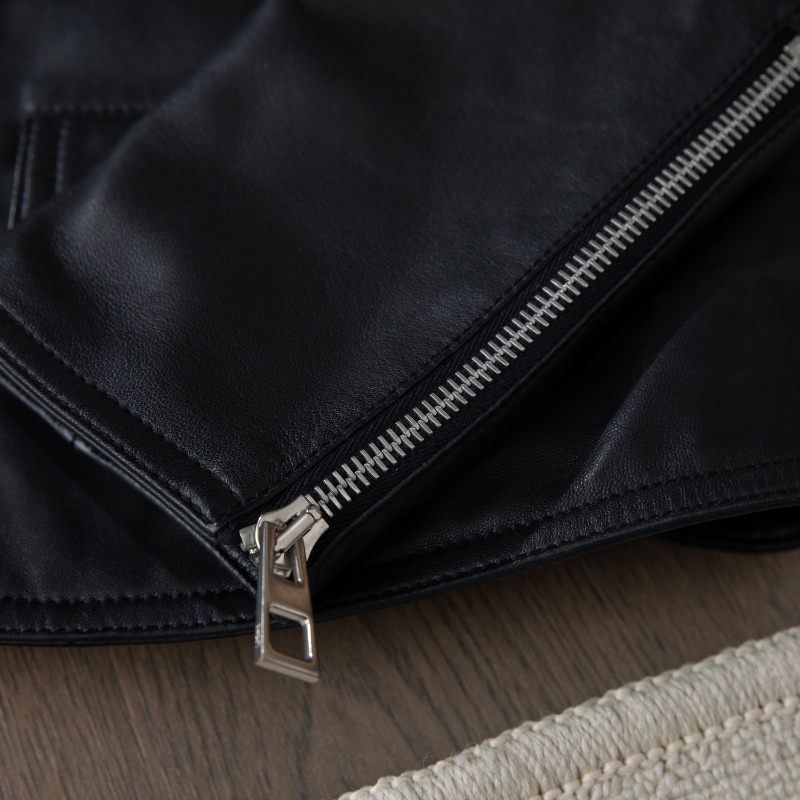 ❤️ LOEWE 常超值款 秋冬率性造型必備 皮衣外套-6