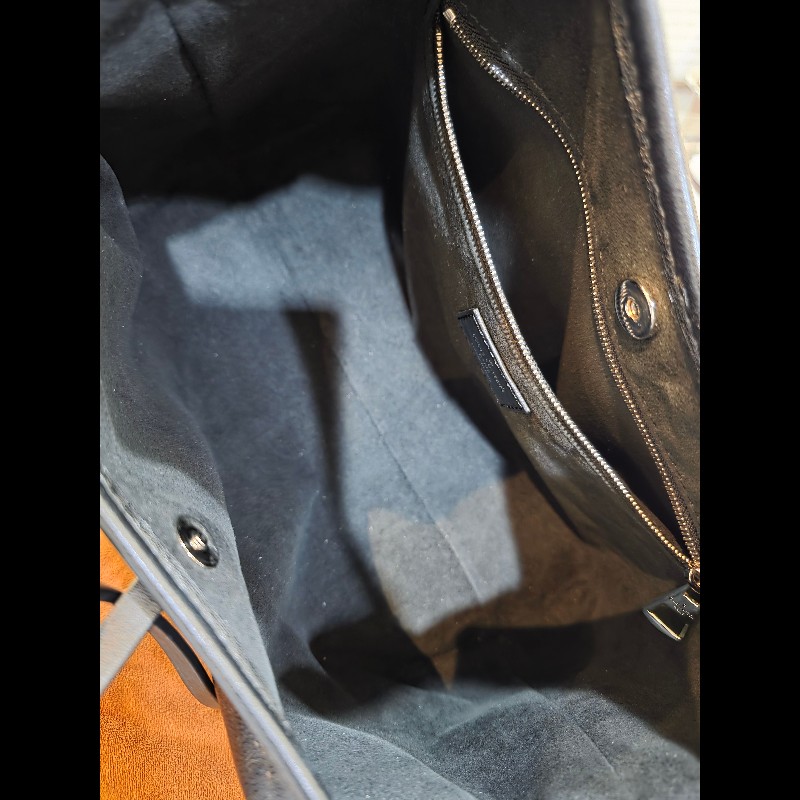 全配 有購證！Louis Vuitton CarryAll Cargo Vibe PM-10