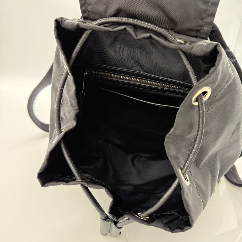 BURBERR 黑色尼龍 雙肩包-11