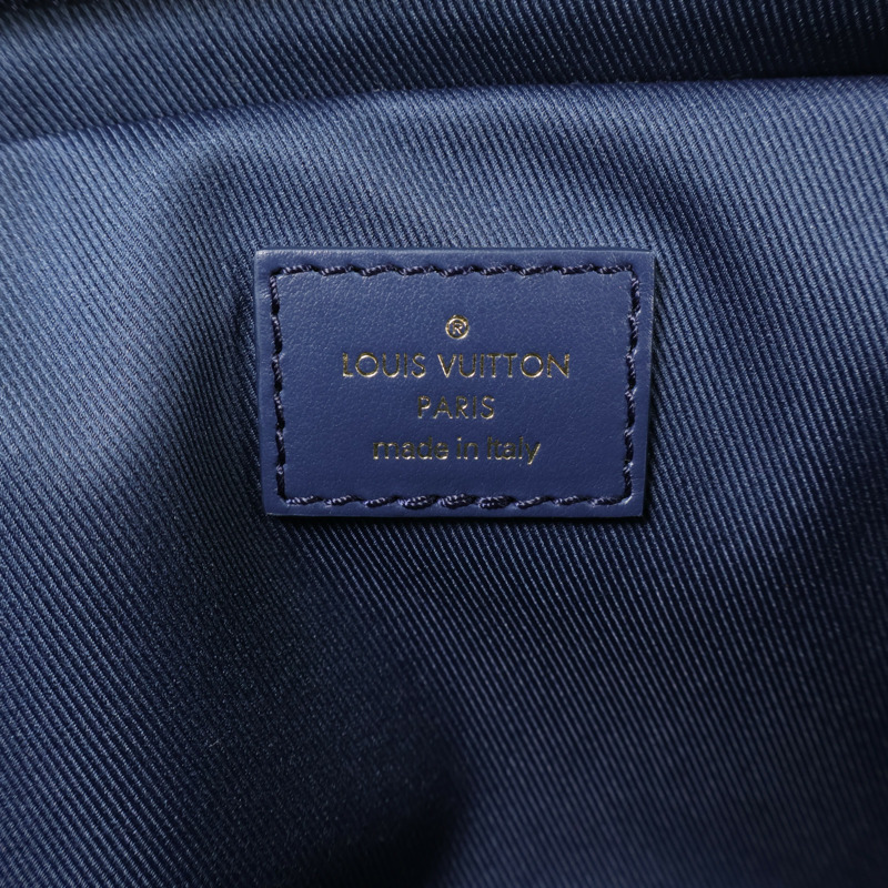 LOUIS VUITTON Monogram Denim Outdoor Bumbag金扣肩背袋-10