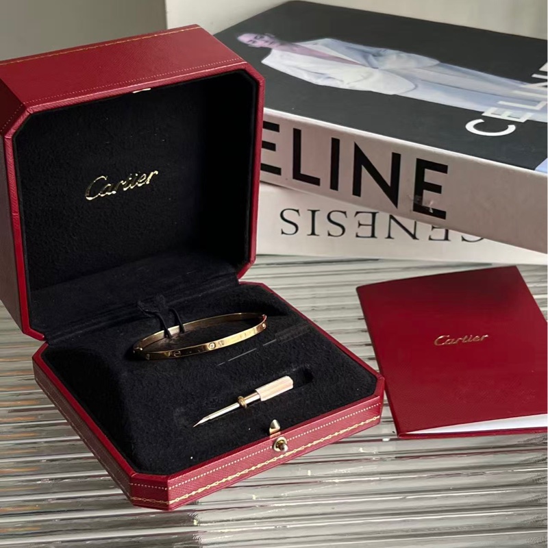 🔥新到：卡地亞/Cartier ⭕️love系列 6鑽窄版18k玫瑰金手鐲 22年全套，尺寸：17號-0