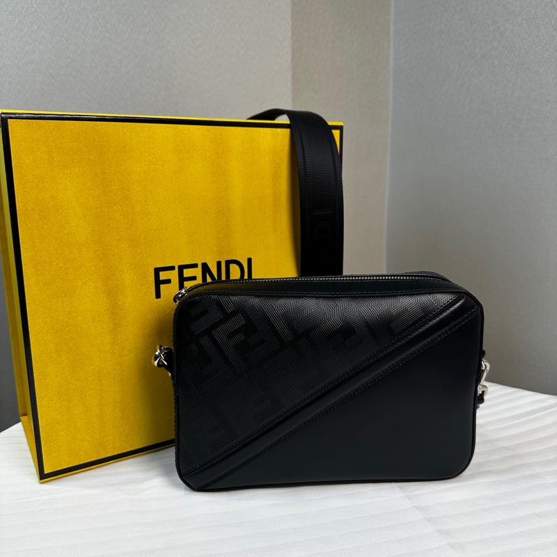 99新 芬迪/Fendi Diagonal Camera Case 男士相機包黑色皮革 22x4.5x15cm-9