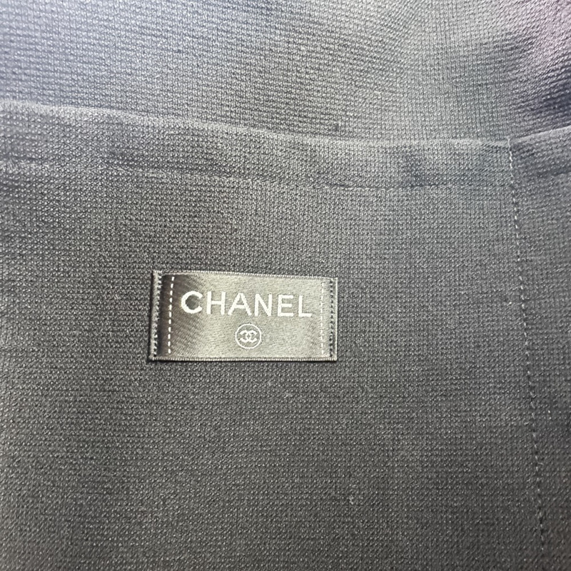 23C 香奈兒 Coco Mark 女士沙灘包、手拿包和毛巾三件組（黑色）-20