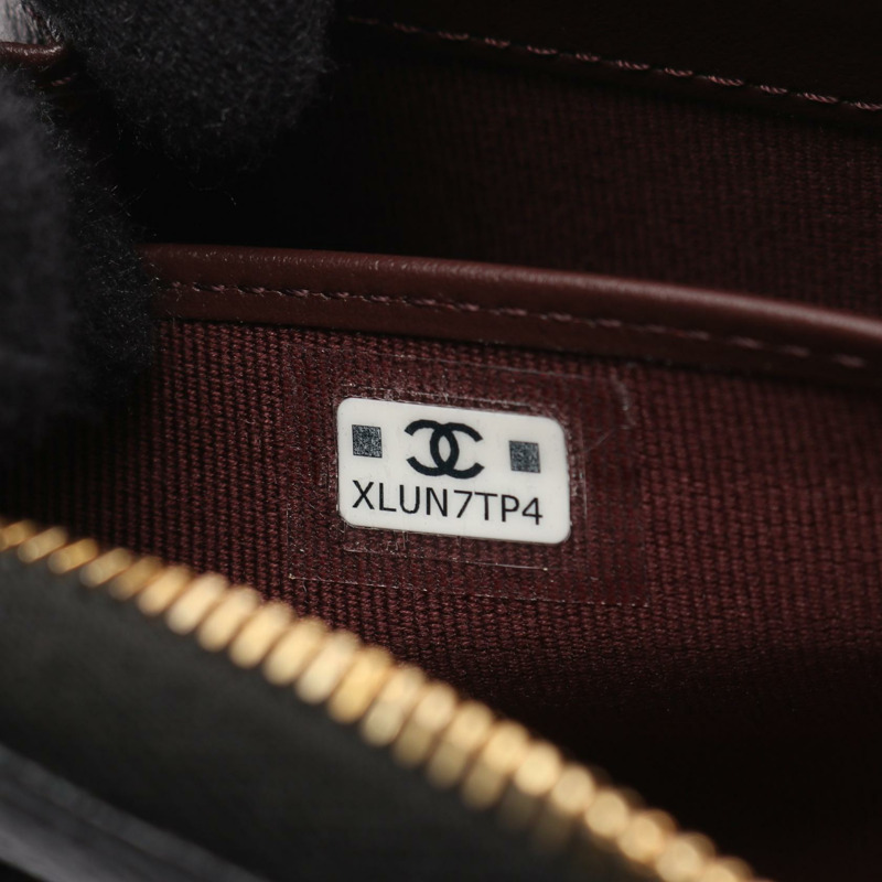 香奈兒經典款圓長拉鍊皮夾，絎縫皮革，AP0242，黑色，金色五金-4