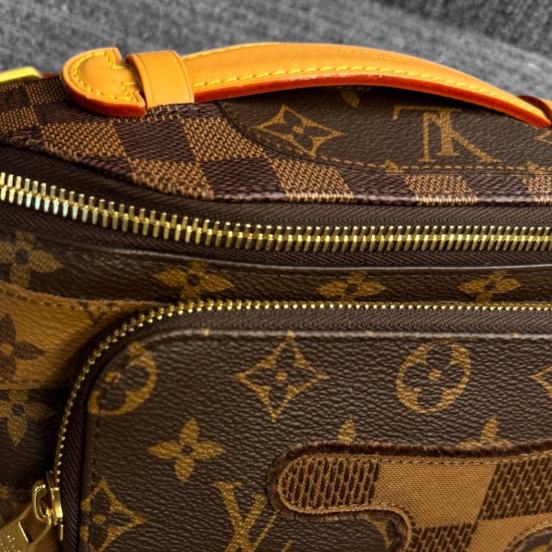 【LOUIS VUITTON LV 路易威登】新款 RUSH BUMBAG DAMIER及MONOGRAM REVERSE貼圖刺繡 腰包(下單前須先私訊)-4