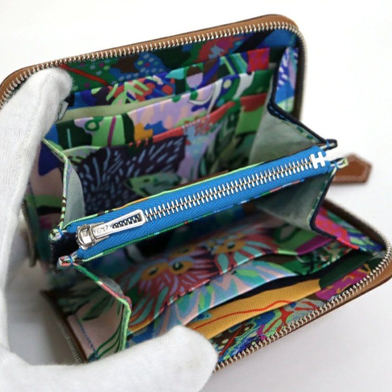 HERMES 自由之城絲巾短夾 金棕色 B刻印-9