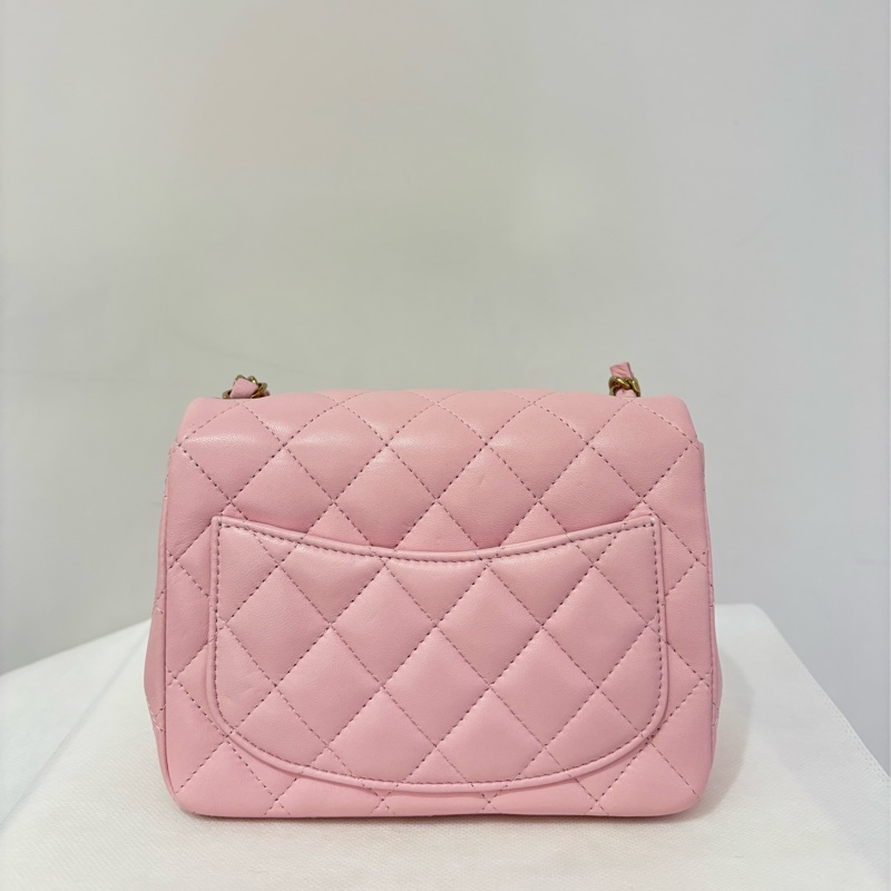 CHANEL粉羊皮淡金釦方胖17cm-1