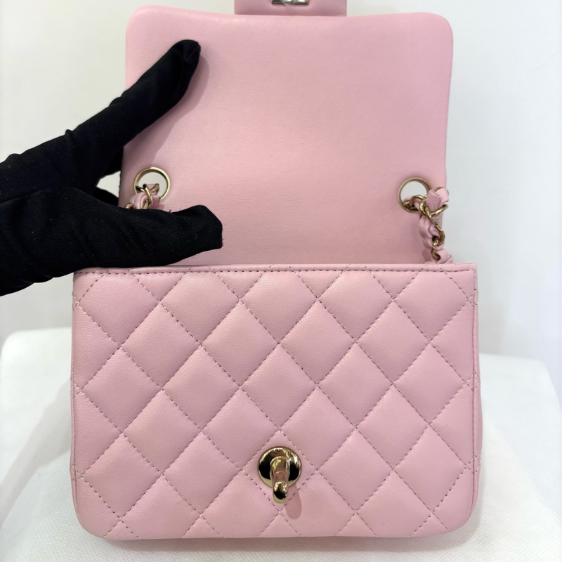 CHANEL粉羊皮淡金釦方胖17cm-7