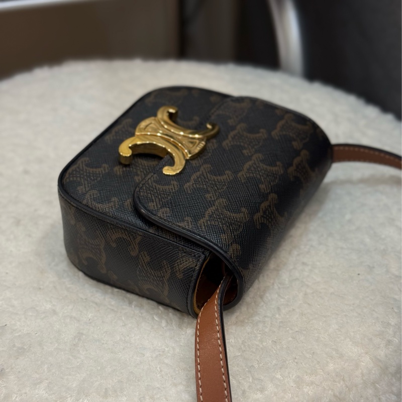 (國外購證全配)Celine 凱旋門老花小廢包-3