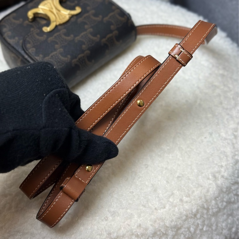 (國外購證全配)Celine 凱旋門老花小廢包-11