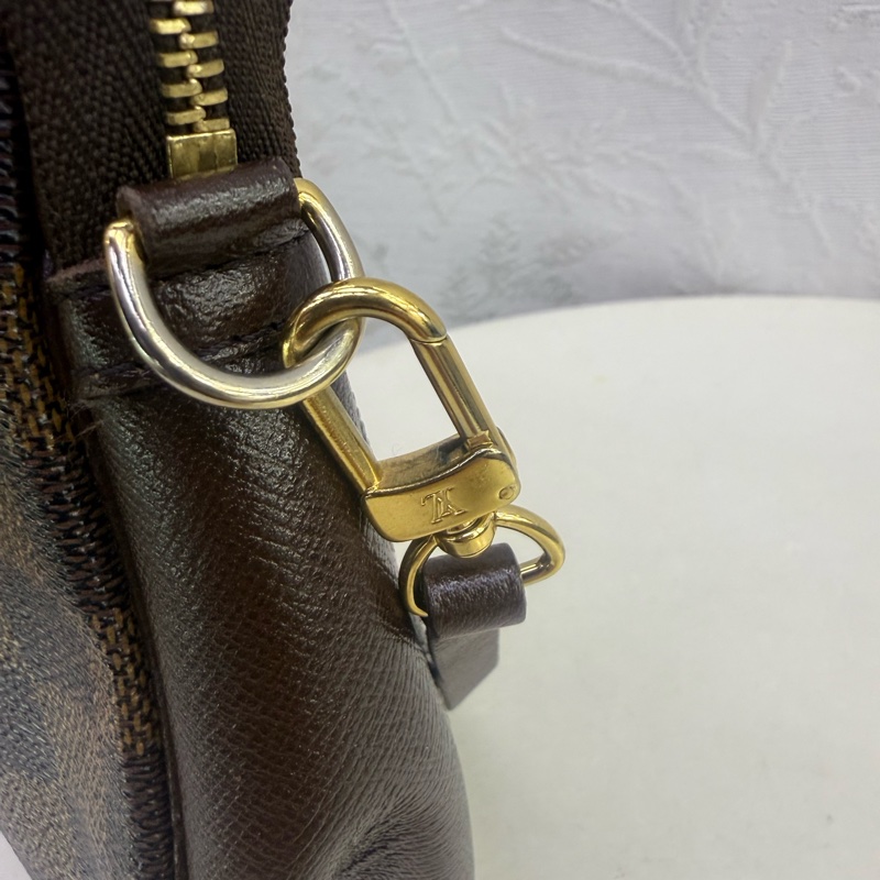 Louis Vuitton Damier Ebene Bag-8
