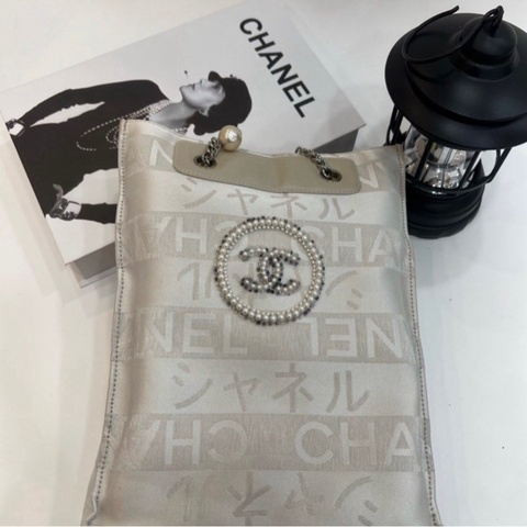 Chanel Ginza Limited Edition Bag White 香奈兒銀座限定白色中古包