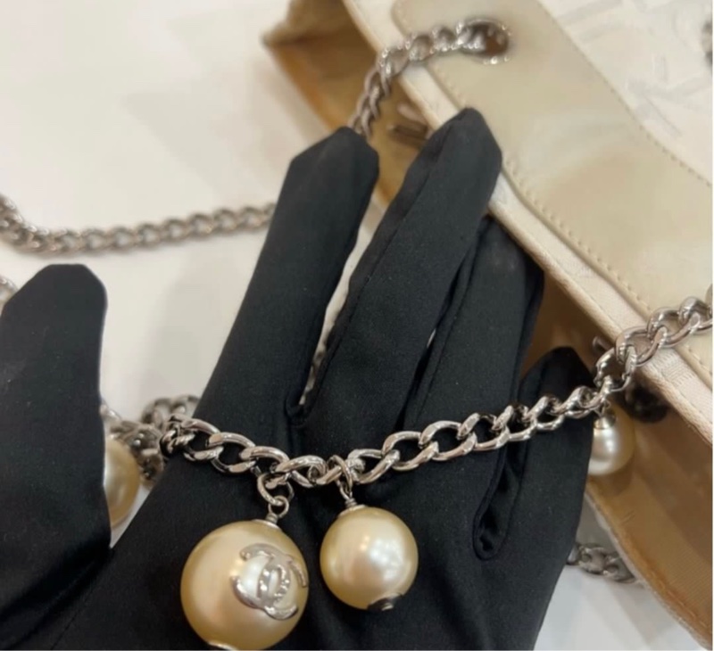 Chanel Ginza Limited Edition Bag White 香奈兒銀座限定白色中古包-2