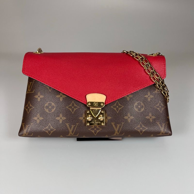 LV M41201 紅皮革拚老花信封包-0
