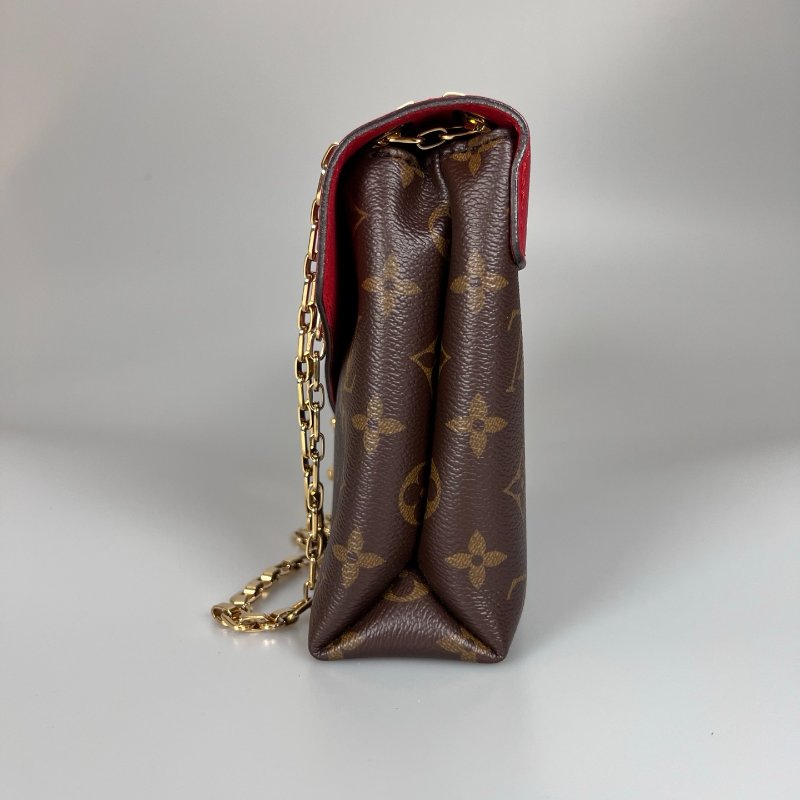 LV M41201 紅皮革拚老花信封包-2